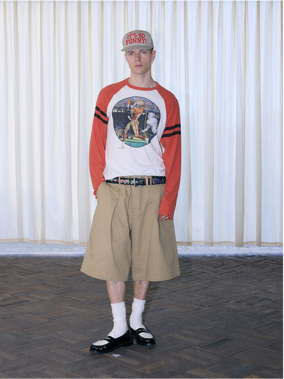 Raglan Sleeve Long Sleeve T-Shirt