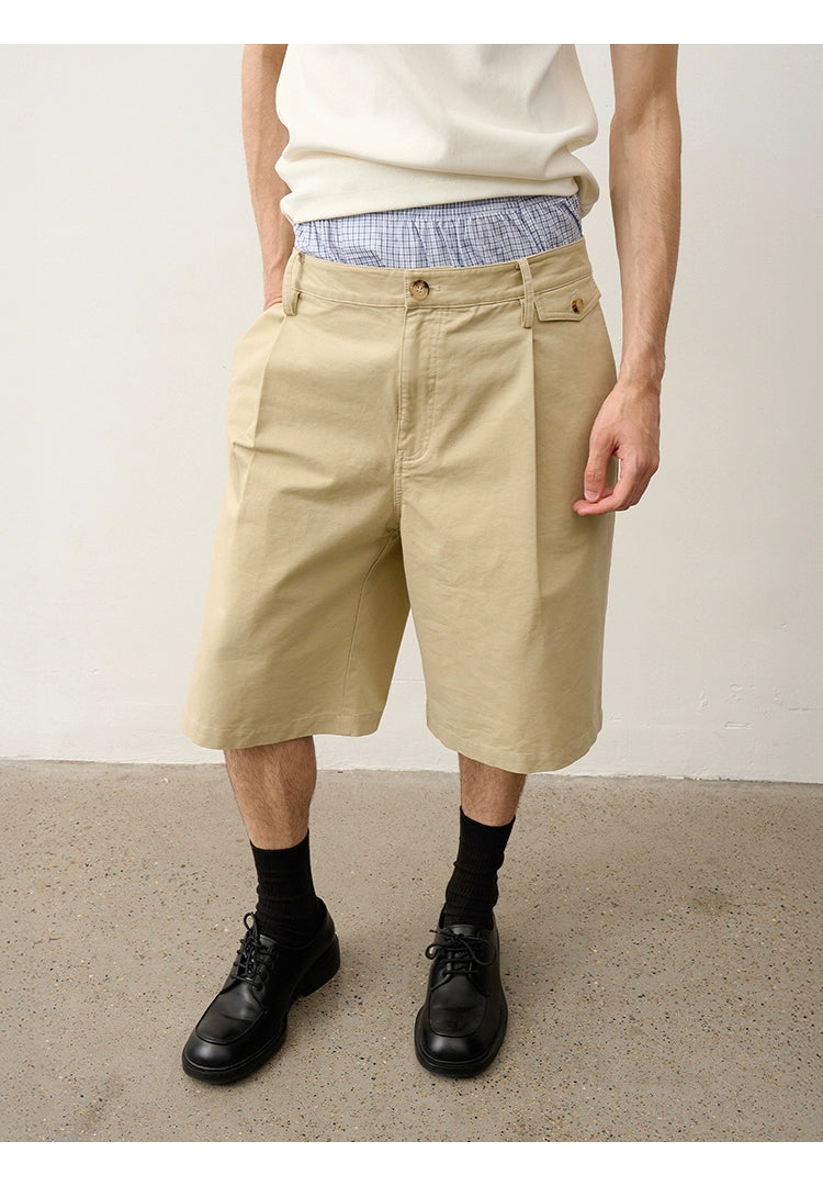 Pleated shorts
