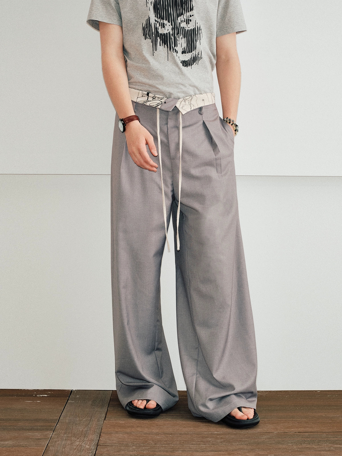 Folded waistband trousers