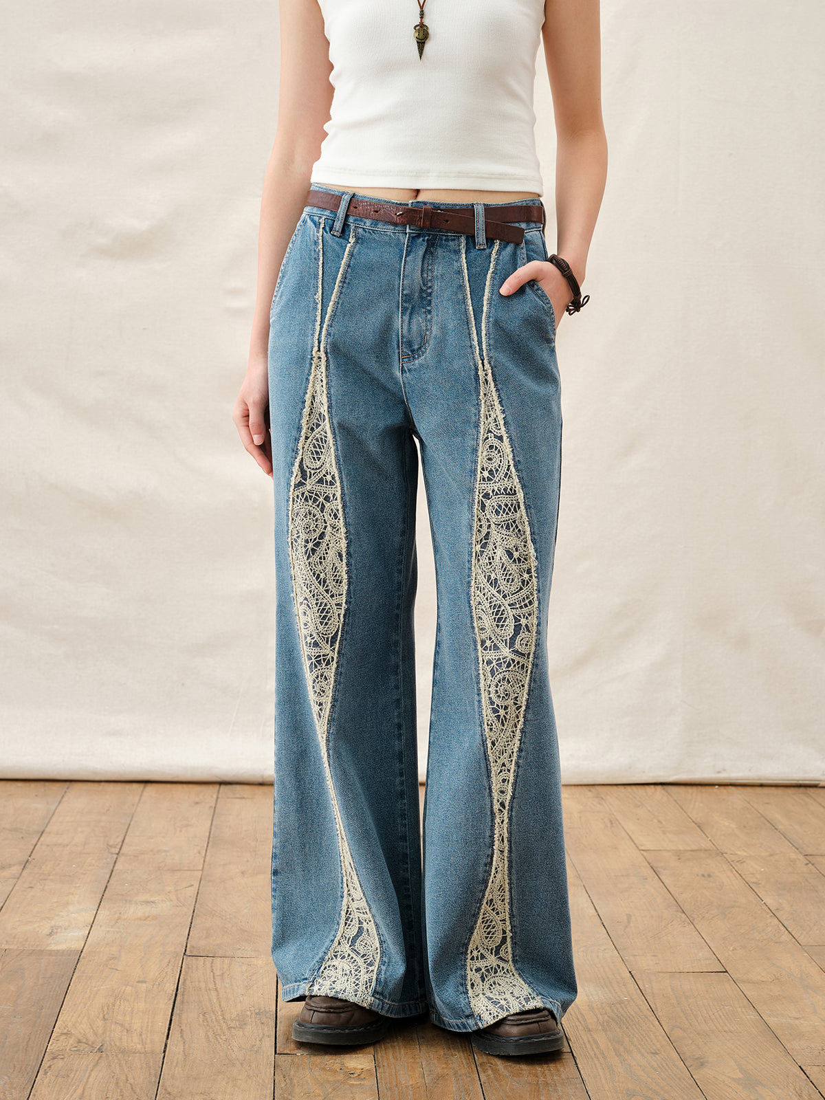 Vine-Flare Lace Panel Denim Pants