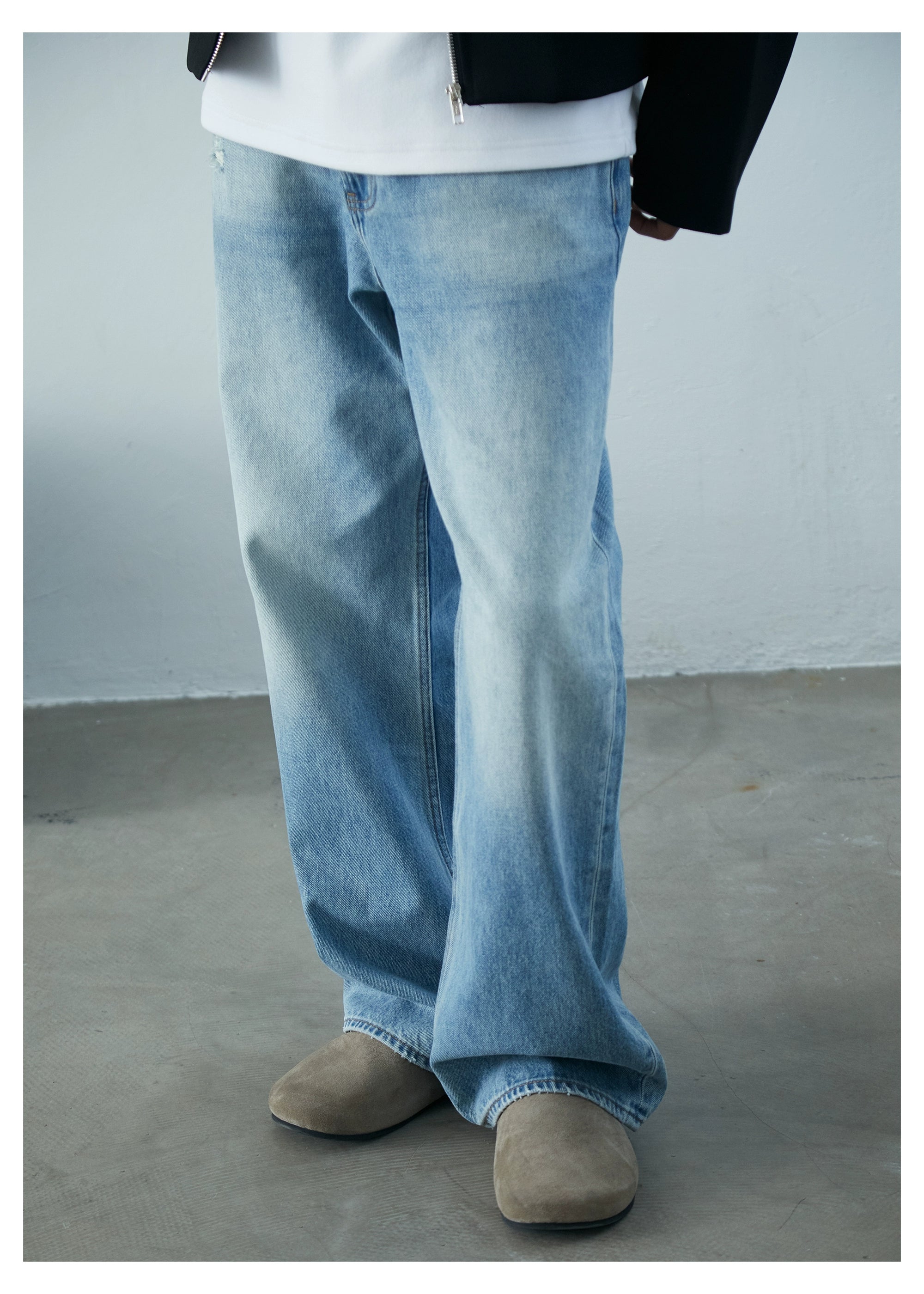 Ice-Wash Relaxed Baggy Jeans