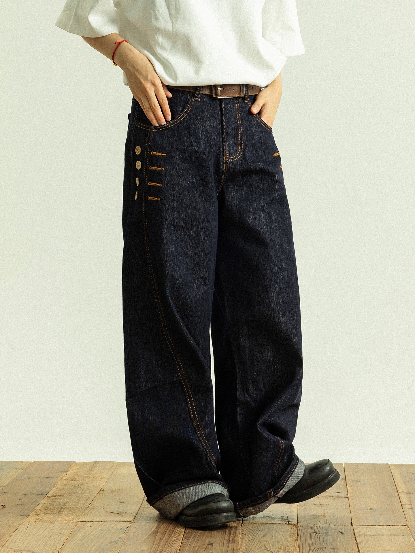 "Button" Scimitar Jeans
