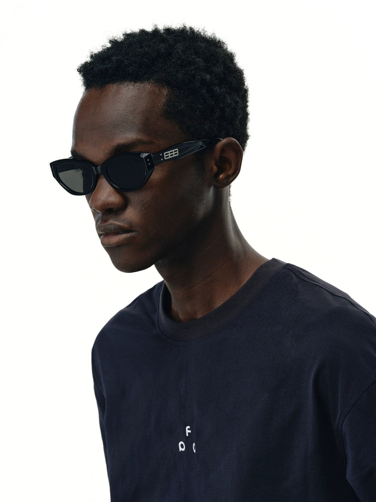 Sleek Modern Oval Sunglasses