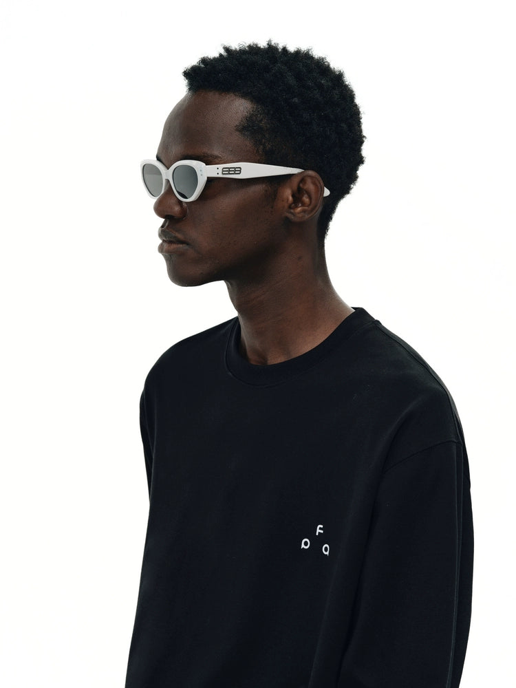 Sleek Modern Oval Sunglasses