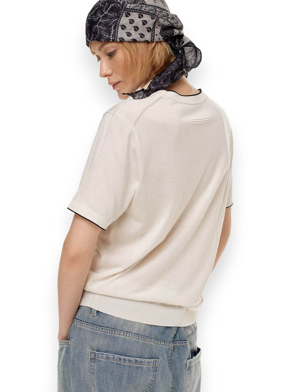 “SOFT SIGNAL” KNIT TEE